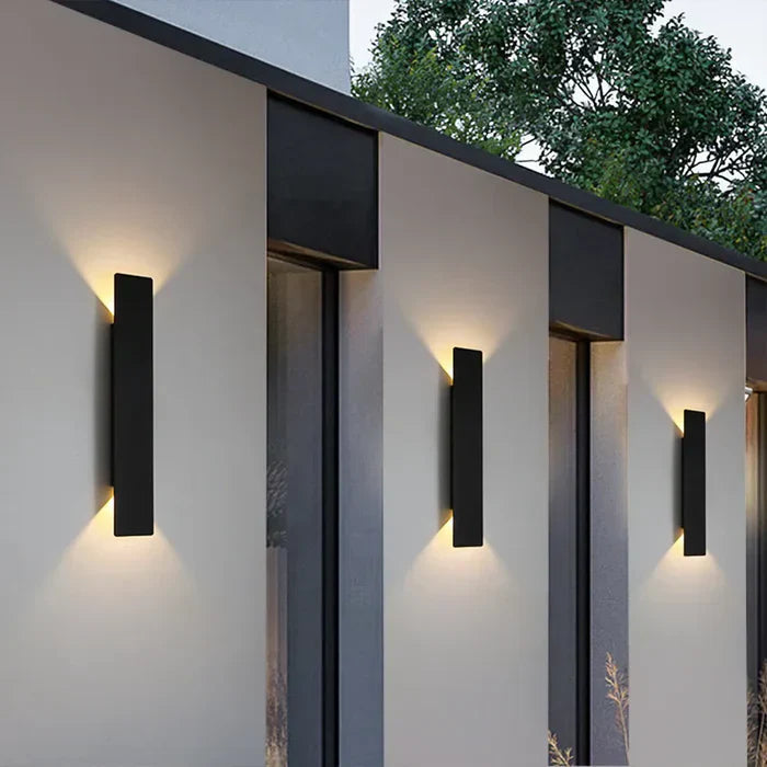 AluminaGlow | Elegante Lampada da Parete Esterno Resistente agli Agenti Atmosferici 1