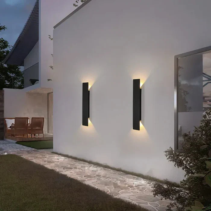 AluminaGlow | Elegante Lampada da Parete Esterno Resistente agli Agenti Atmosferici 3
