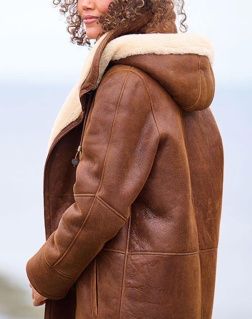 Arianna  | Elegante Cappotto Invernale Donna con Cappuccio 1