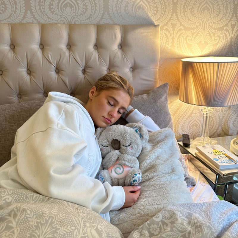 CalPol | Peluche Morbido con Design Unico e Tessuti Traspiranti | Compagno Accogliente per Relax e Comfort 1