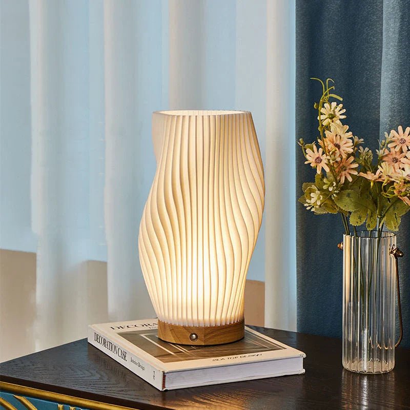 Cresta dell'Onda | Elegante Trasparente Lampada da Tavolo Moderna 4