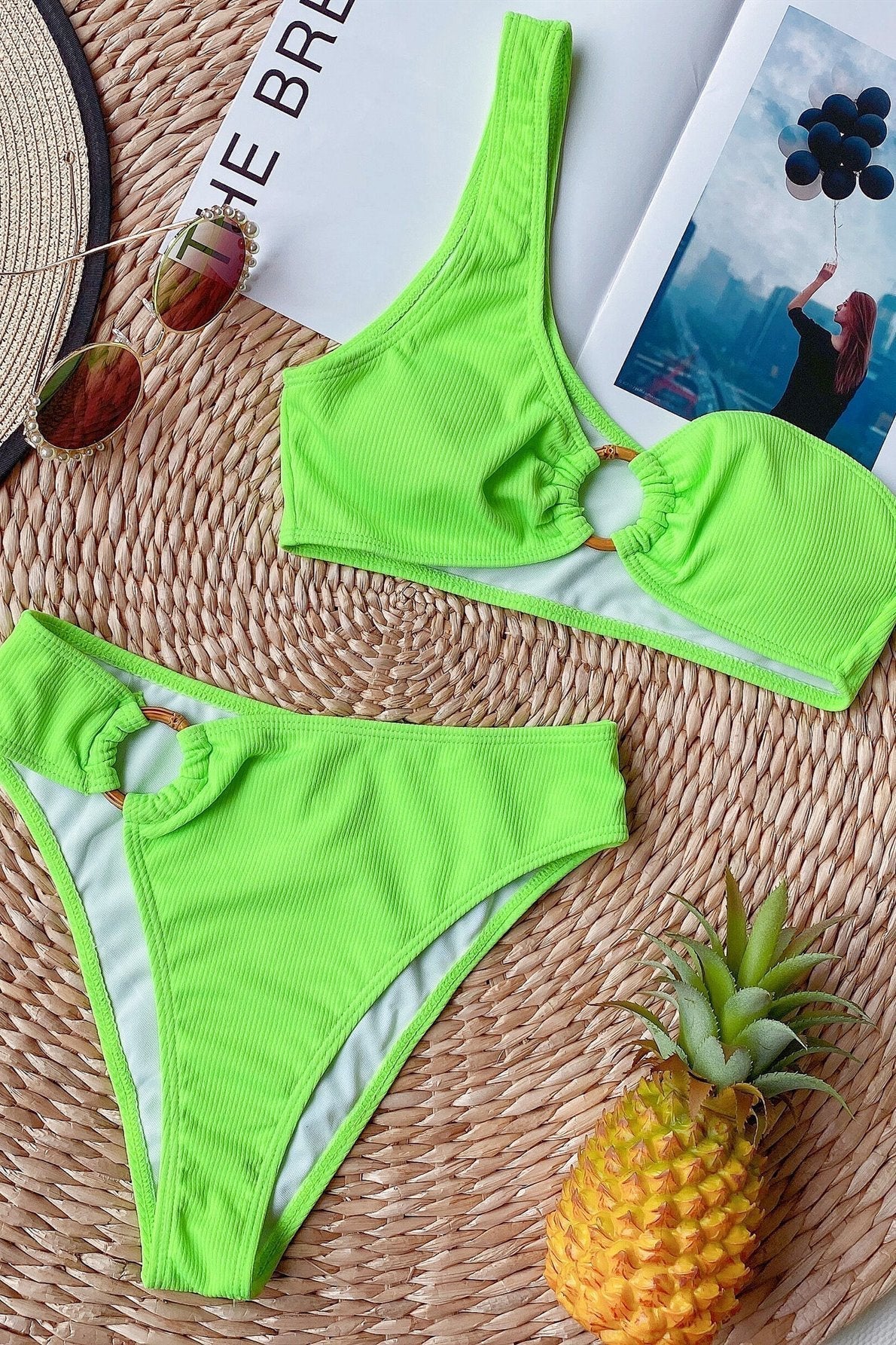 Diana | Elegante Bikini a Vita Alta con Spallina Singola 4