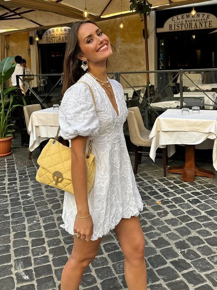 Emma | Elegante Abito Estivo Bianco con Volant per Donna 3