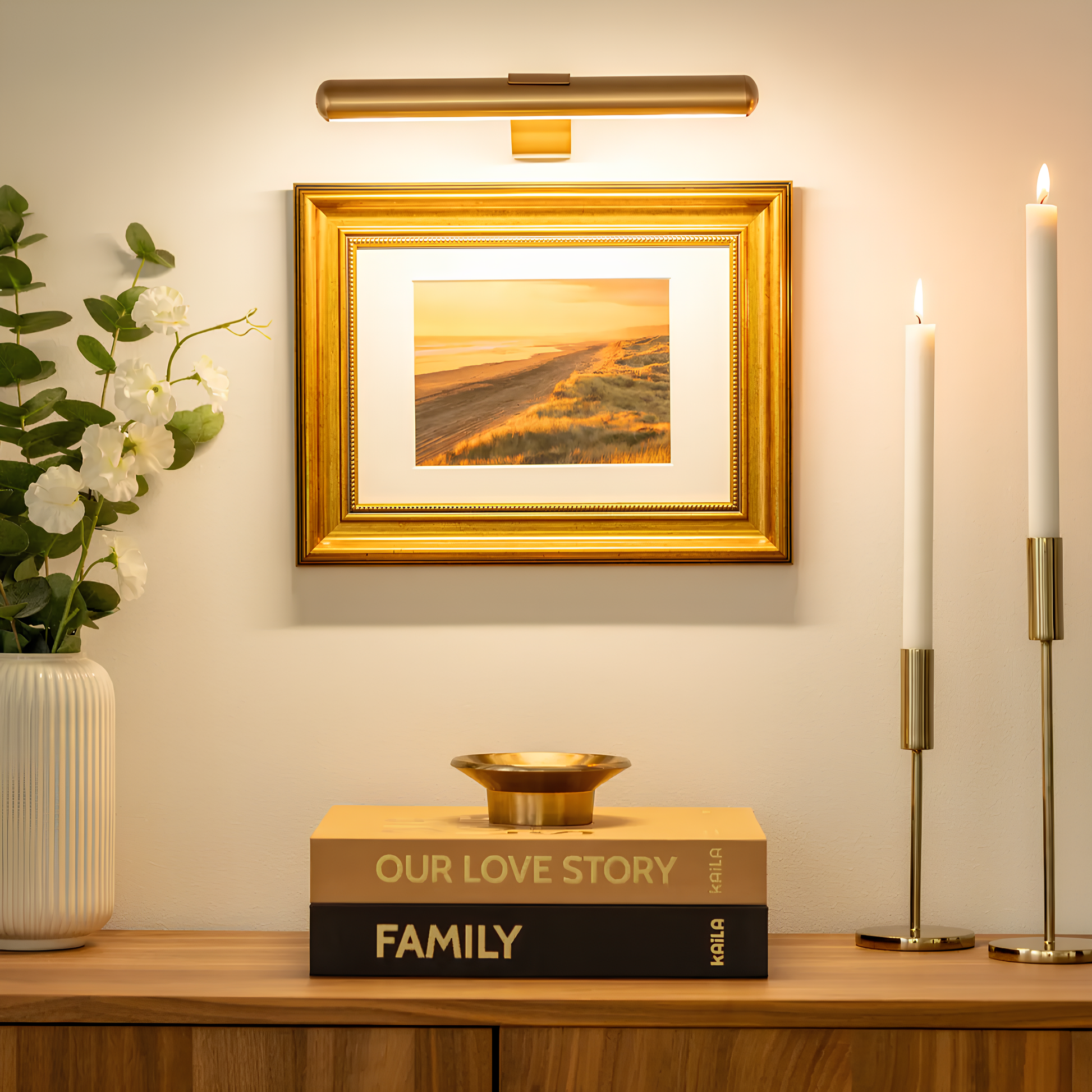 Lampada da Parete Ricaricabile con Testa Rotante a 360° | Design Elegante per Illuminare Quadri e Decorazioni 7