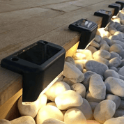LuceSolare | Eleganti Lampade Solari da Giardino Impermeabili e Autoadesive 6