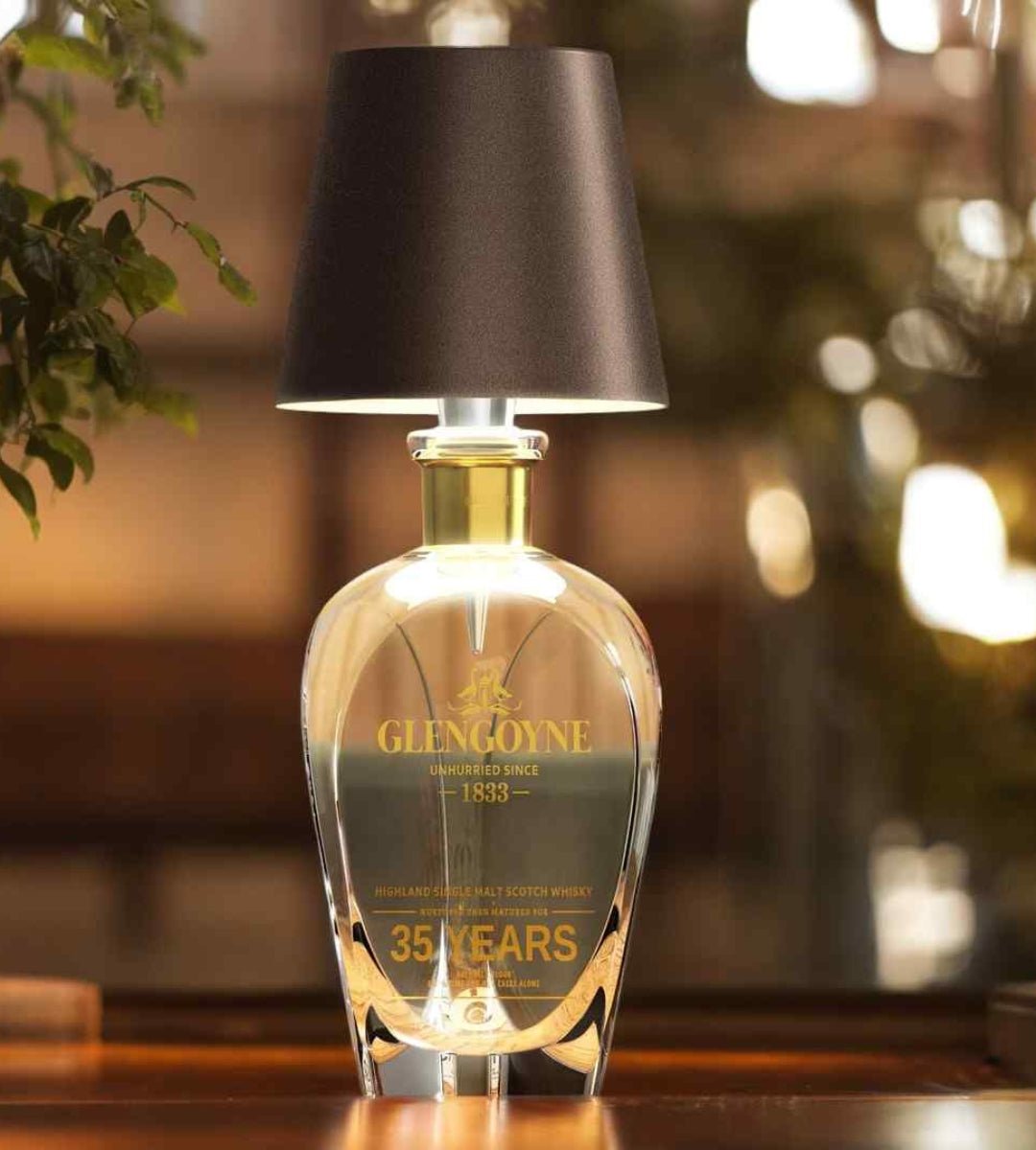 LuminaBottiglia | Elegante Lampada LED Personalizzabile da Tavolo 6