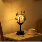 LuminariaElegante | Raffinata Lampada LED Wireless per Tavolo Moderno 3