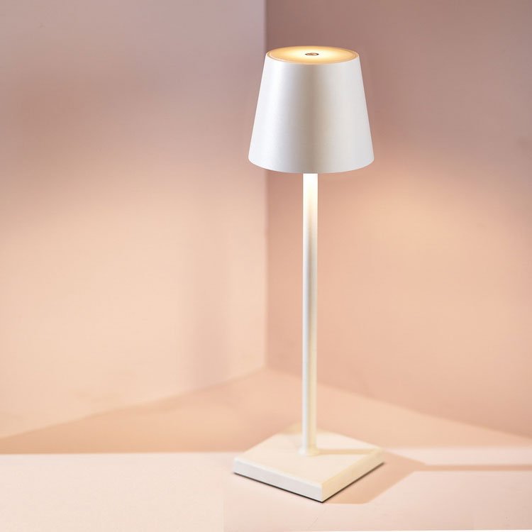 LuminariaNord | Elegante Lampada da Tavolo Senza Fili Ricaricabile 0