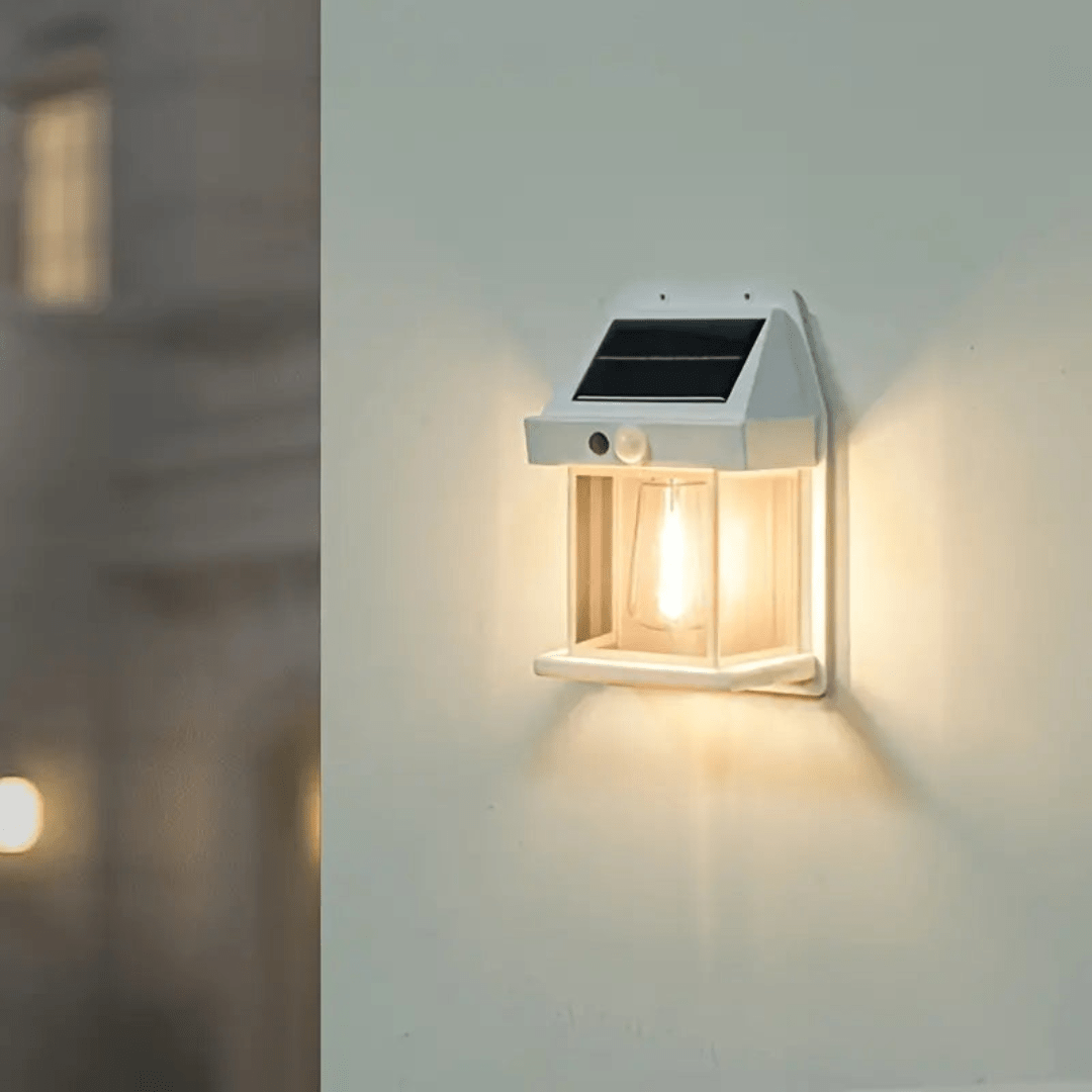 LuminariaSolare | Elegante Lampada Solare Impermeabile da Esterno con Movimento 2