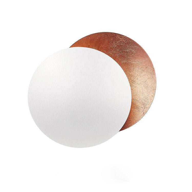 LunaGlow | Elegante Lampada da Parete in Metallo con Design Eclisse Dorata 7