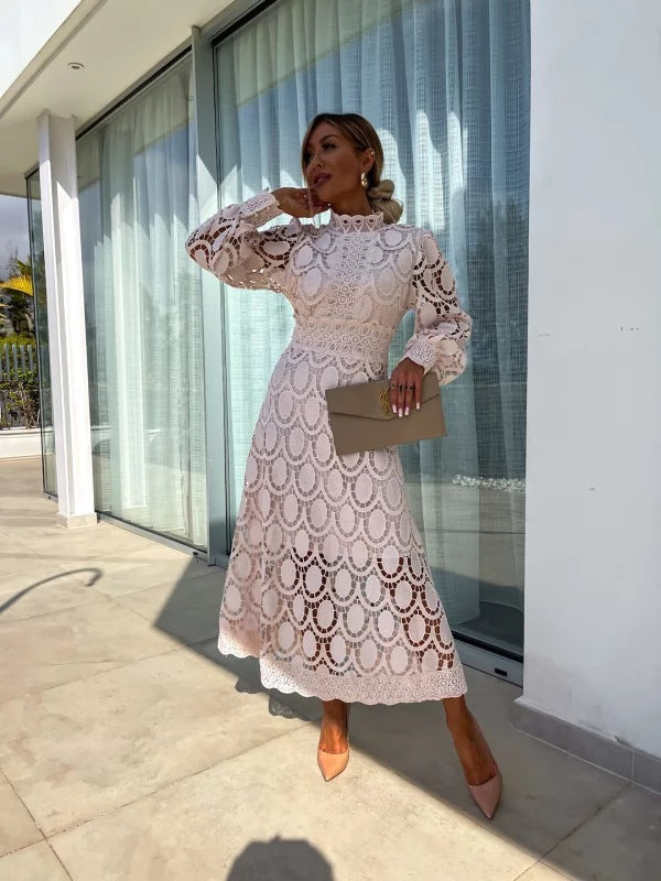 Mia | Elegante Abito Midi in Pizzo 0