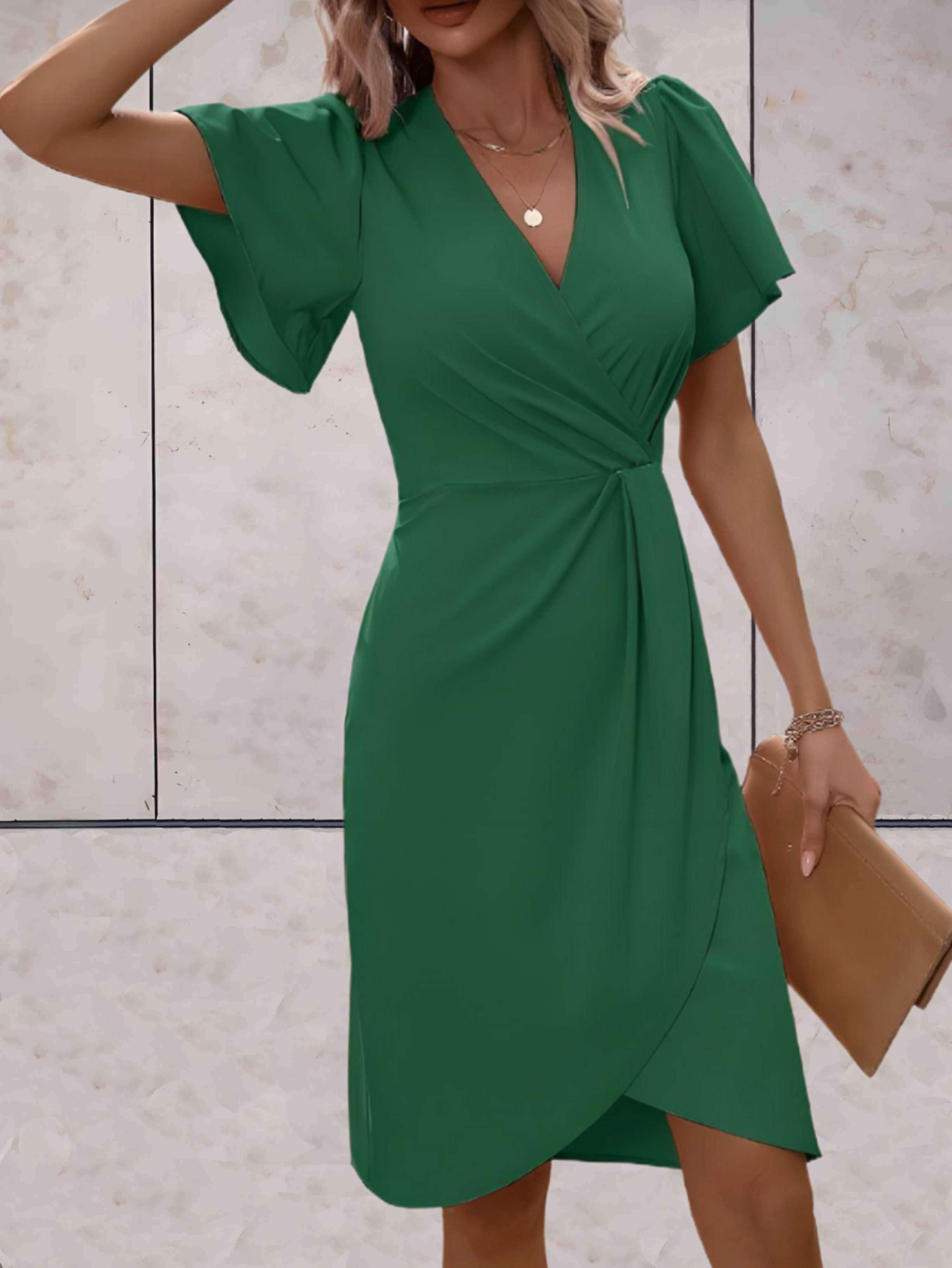 Mia | Elegante Abito a Portafoglio con Scollo a V 4