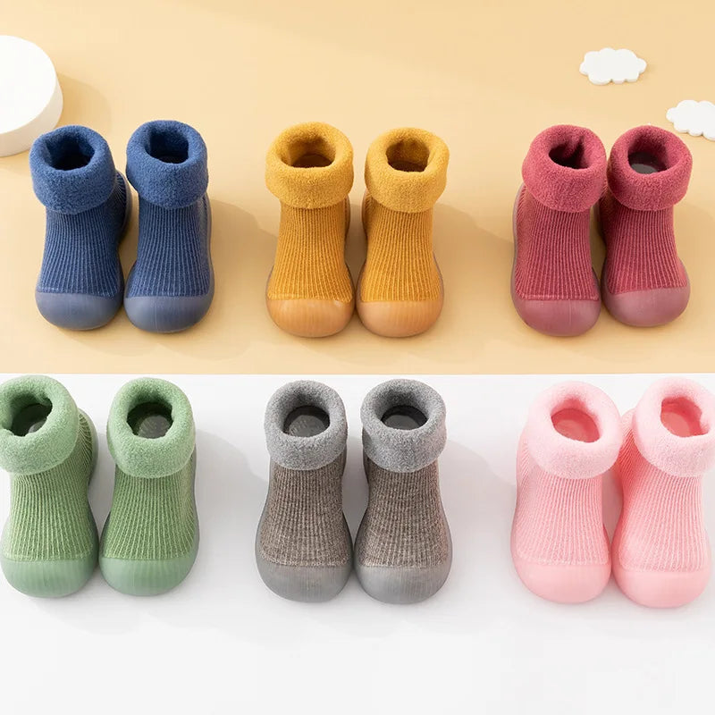 MiniKicks | Scarpe a Calzino Antiscivolo per Bambini con Suola Sicura | Comfort e Sicurezza per i Piccoli 5