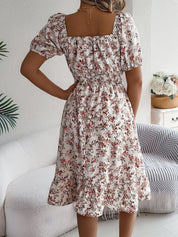 Noemi | Elegante Abito a Fiori con Scollo Quadrato e Vita Alta 4