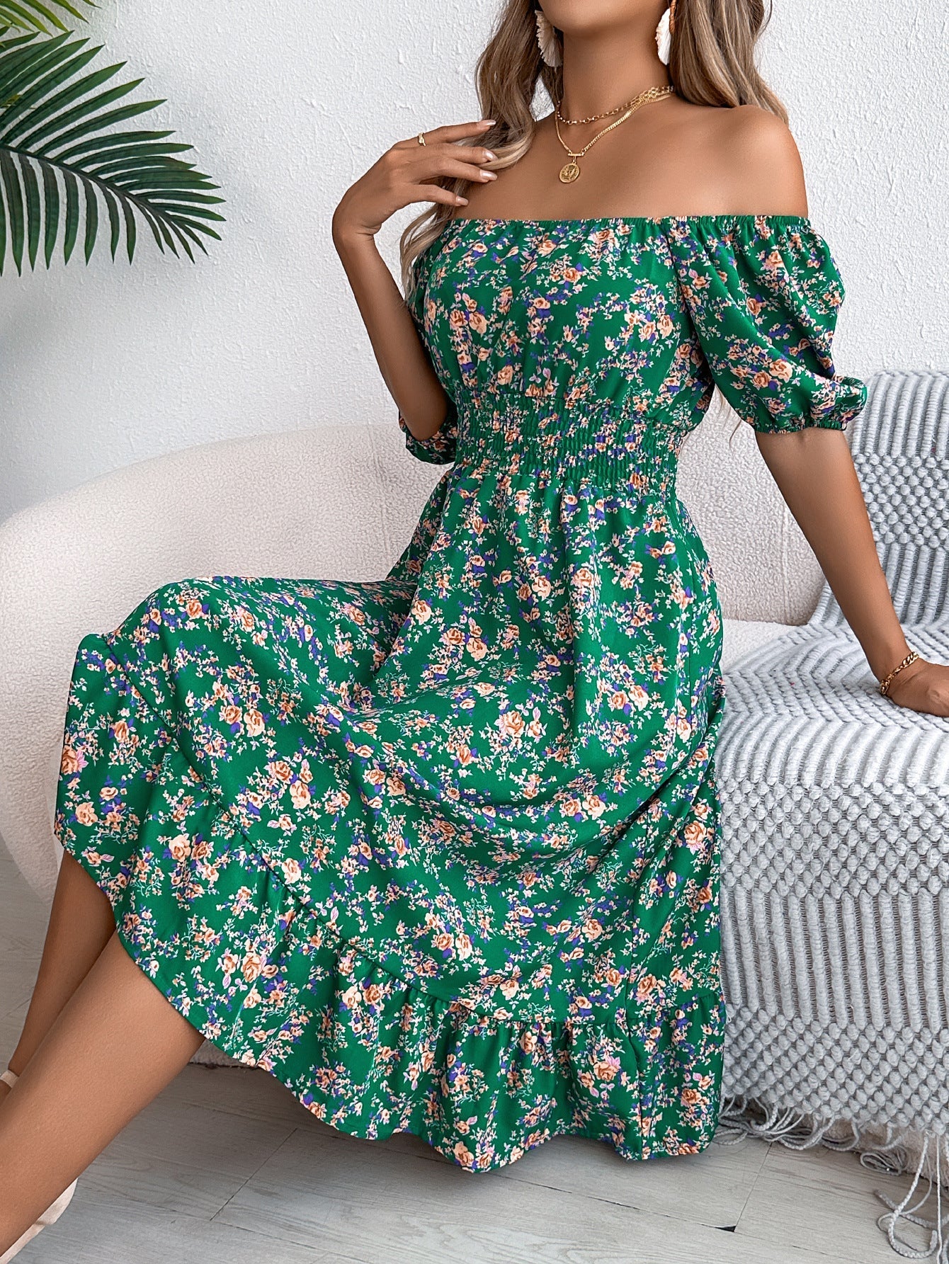 Noemi | Elegante Abito a Fiori con Scollo Quadrato e Vita Alta 6
