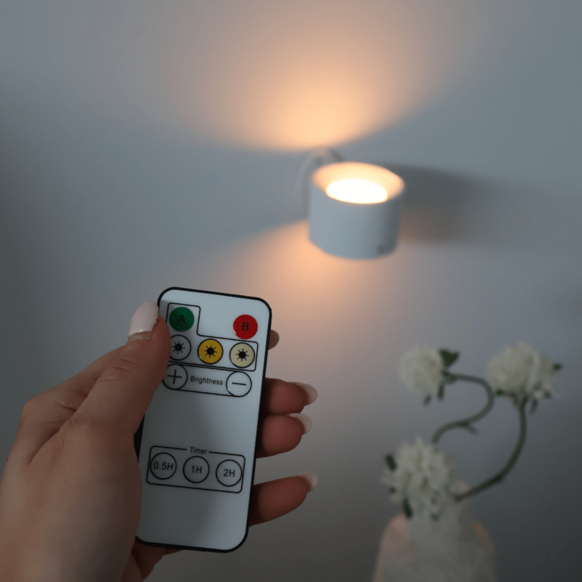 NuviaLight | Elegante Wireless LED Applique da Parete con Telecomando 3