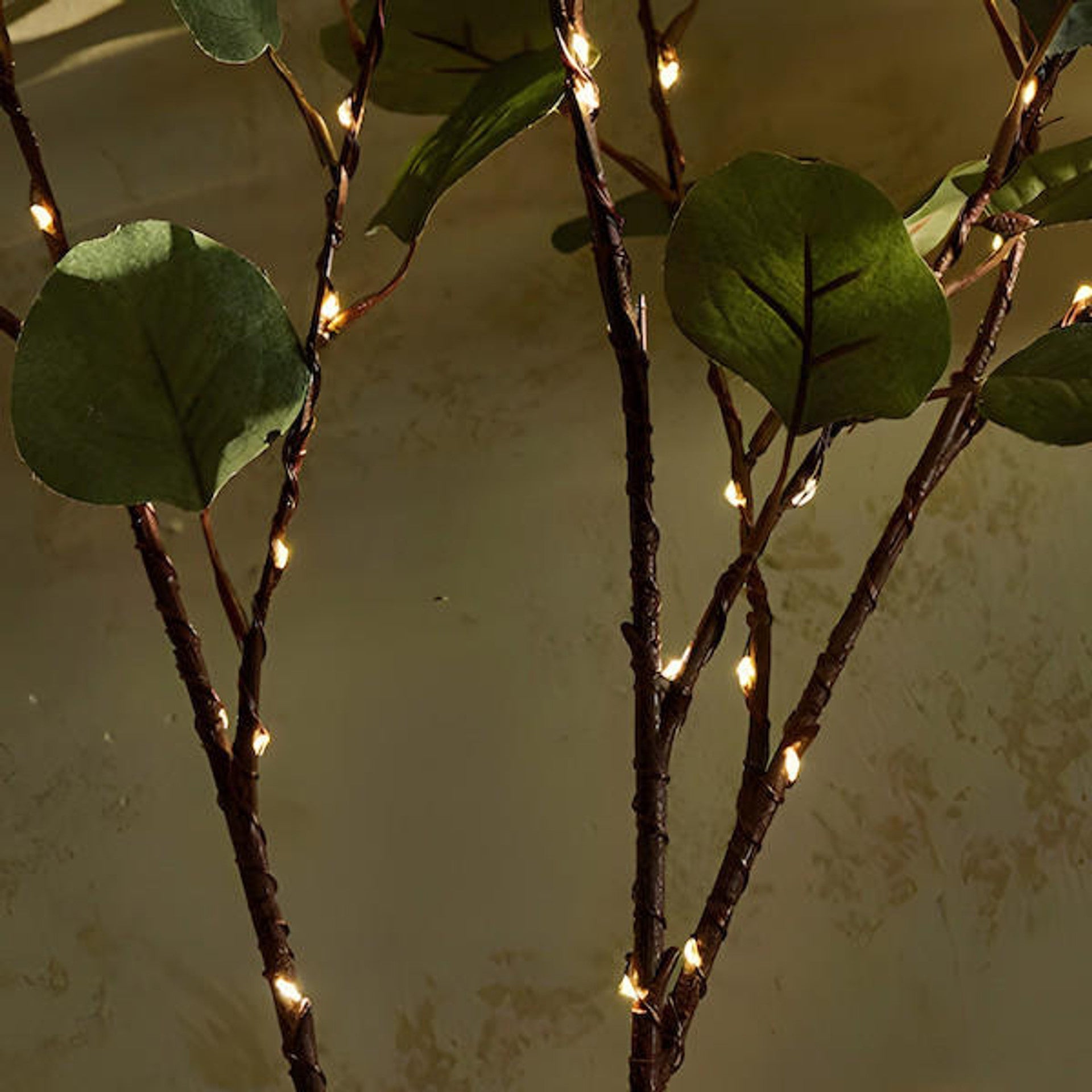 OliveGlow | Elegante Illuminato Ramo di Ulivo con LED Regolabili 3