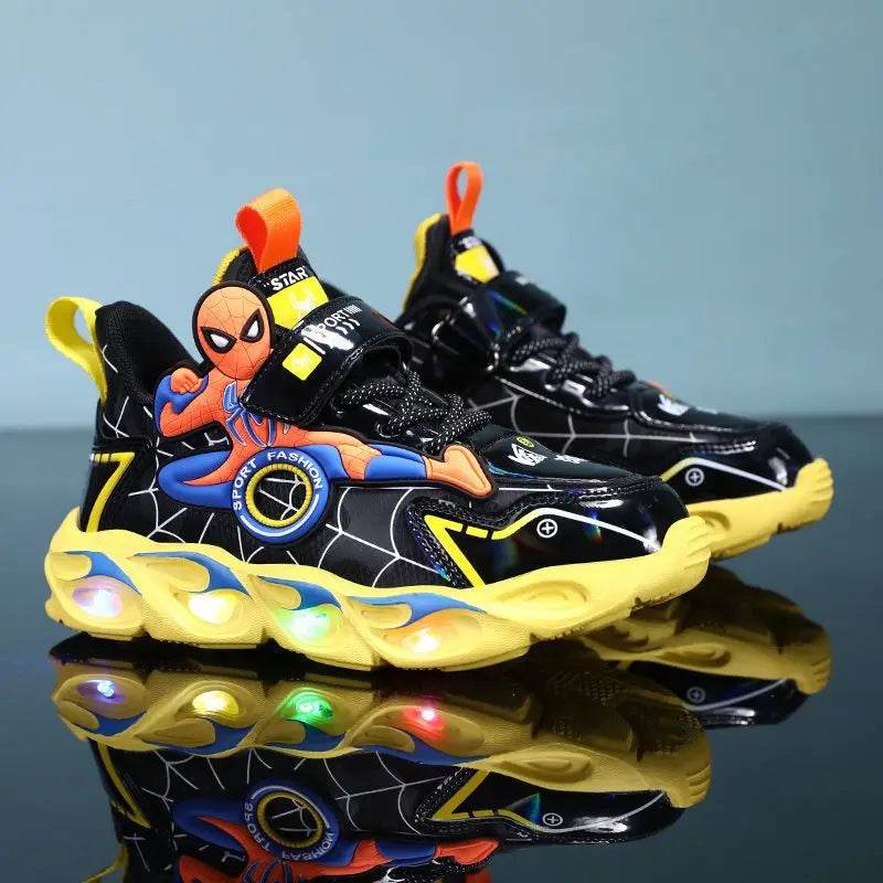 Scarpe da Ginnastica LED per Ragazzi con Suola Antiscivolo e Design Supereroe | Comfort e Sicurezza per Avventure Attive 5