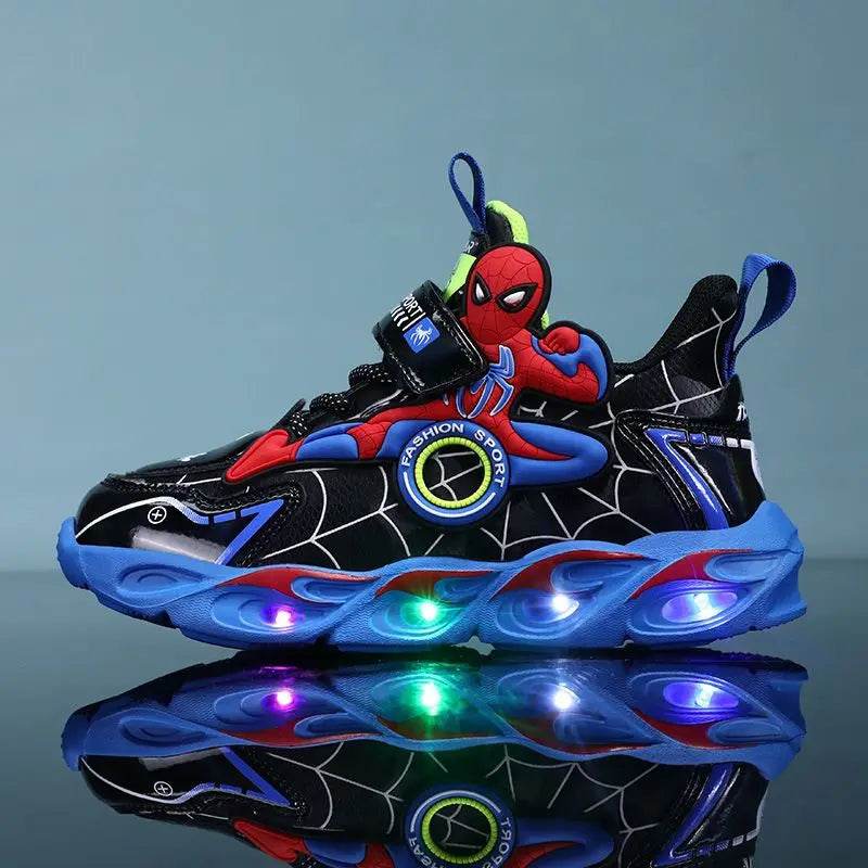 Scarpe da Ginnastica LED per Ragazzi con Suola Antiscivolo e Design Supereroe | Comfort e Sicurezza per Avventure Attive 6