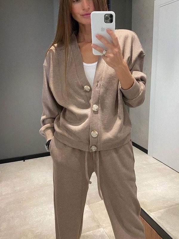 Sofia | Completo Donna Elegante in Maglia con Cardigan e Pantaloni Chic 1