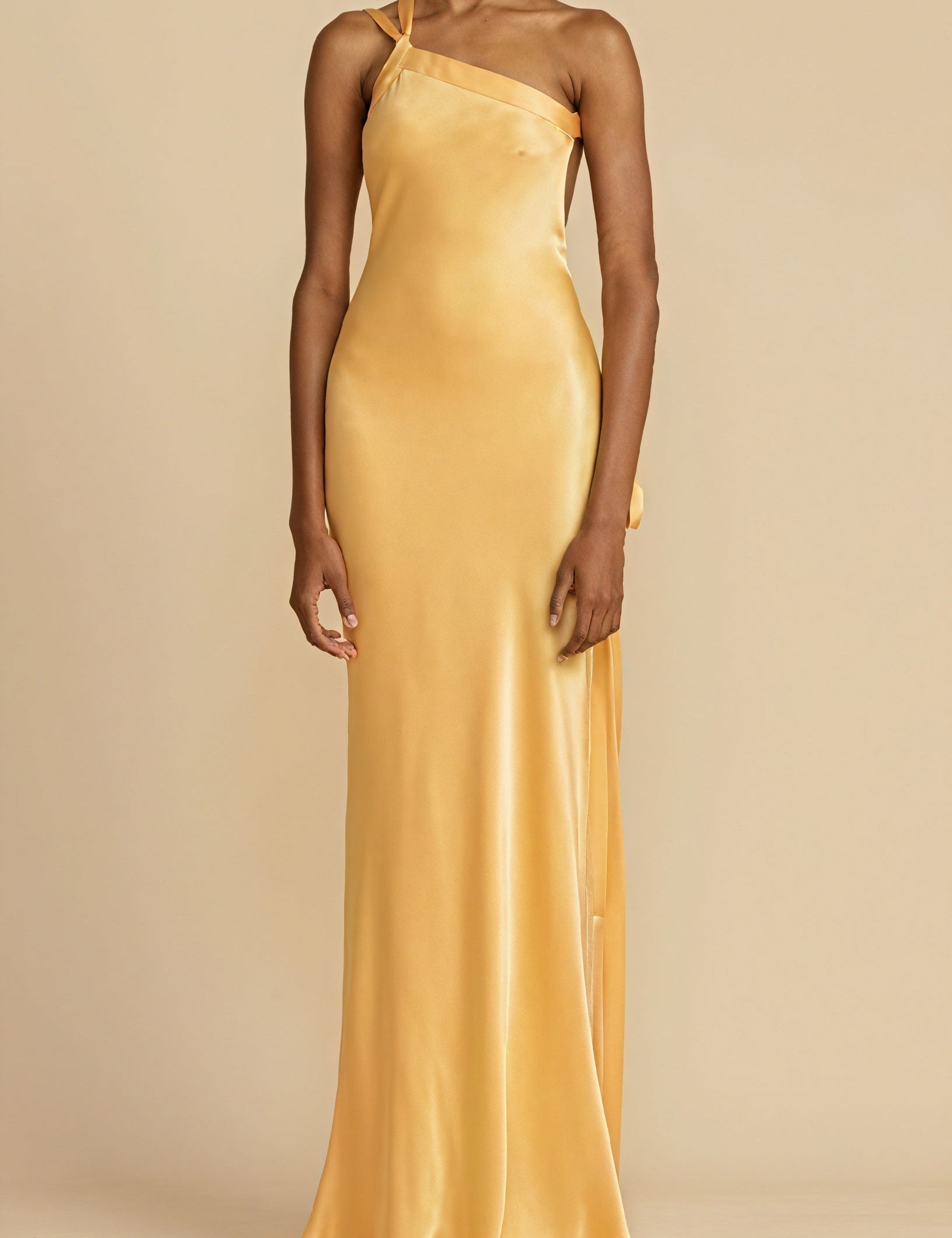 Sophia | Elegante Abito Lungo Monospalla Nero Cerimonia 1