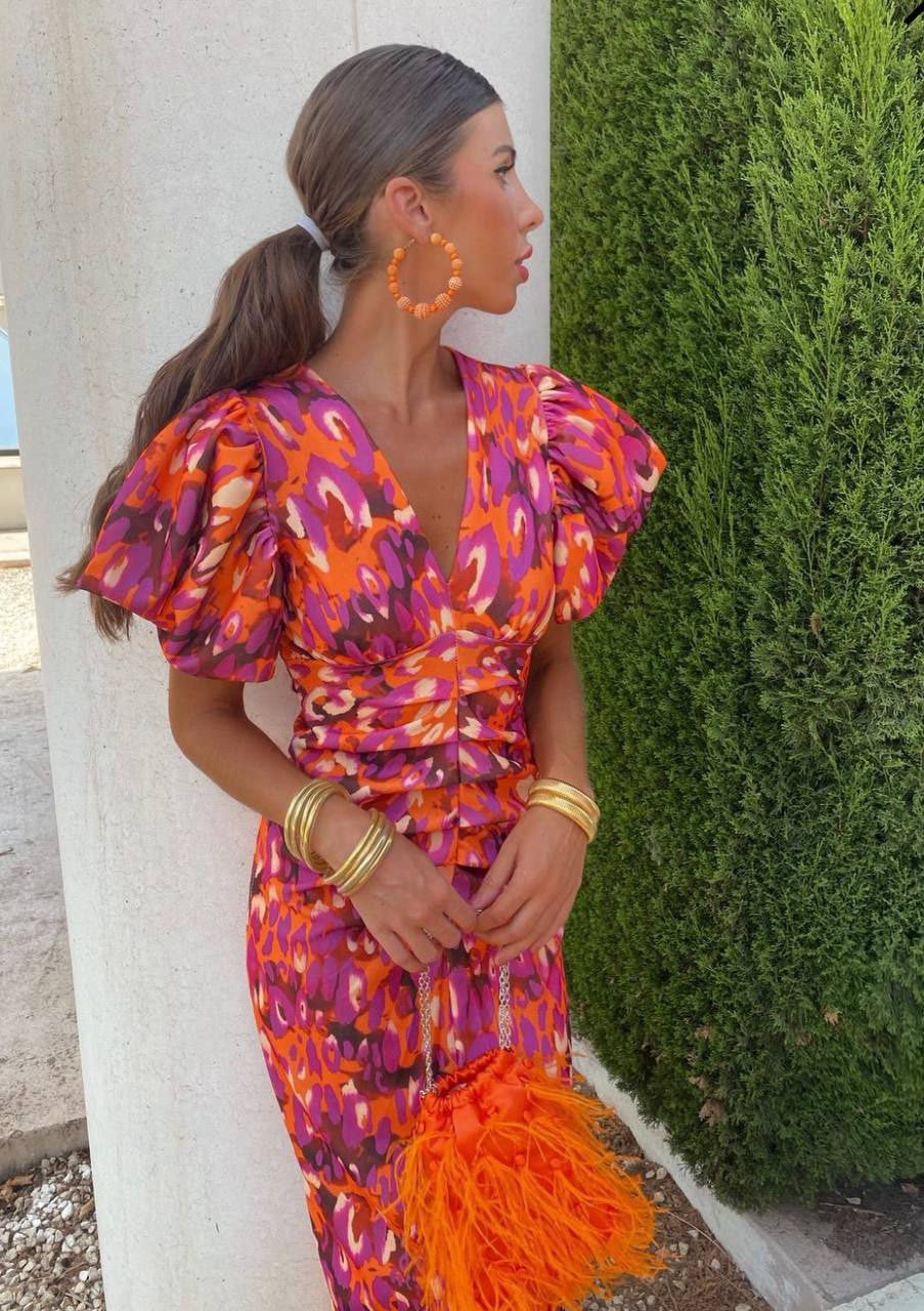 Sophia | Elegante Abito Midi Cerimonia con Maniche a Sbaffo e Stampa Artistica 0