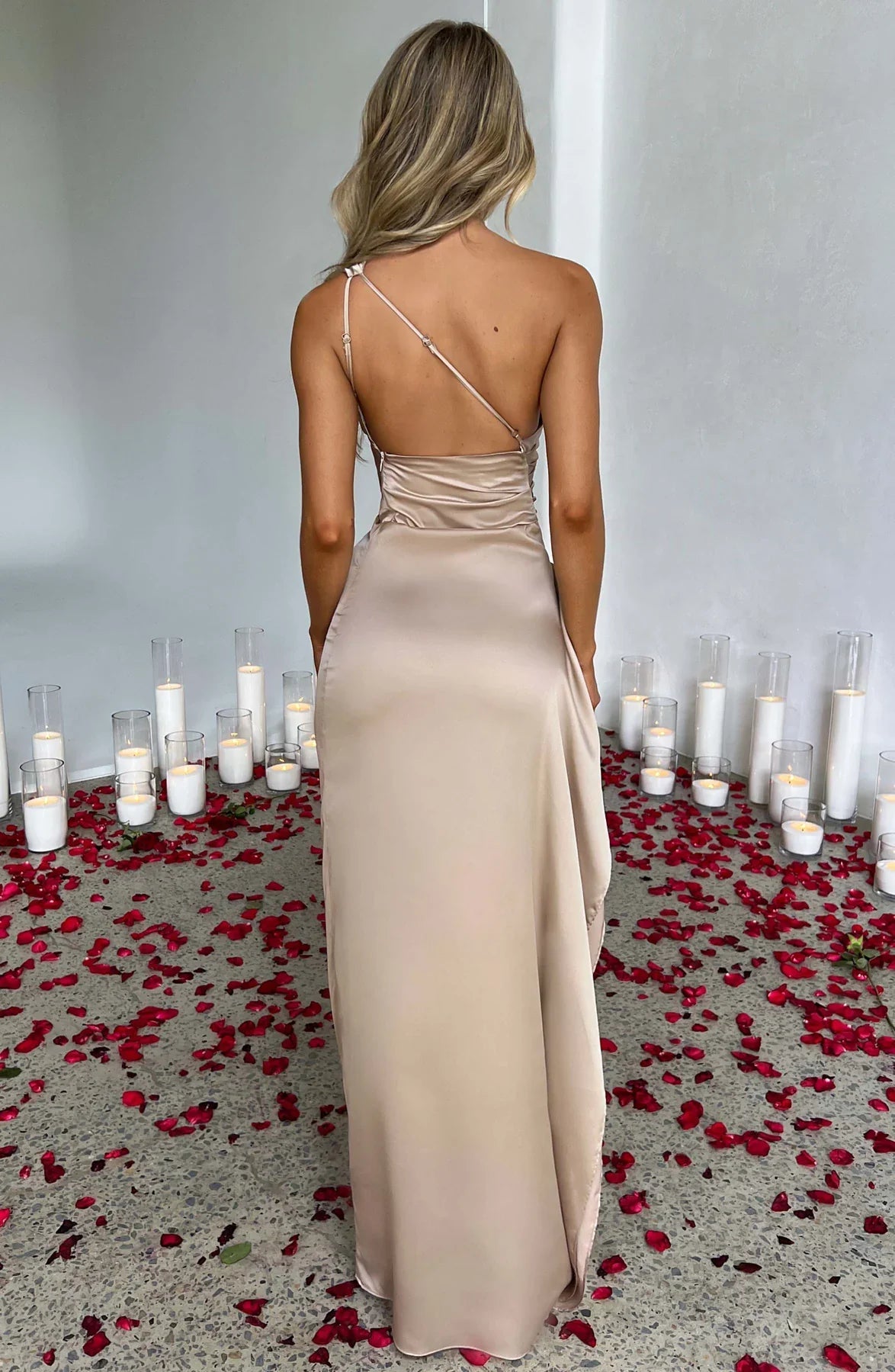 Sophia | Elegante Abito Plissettato con Spacco 4
