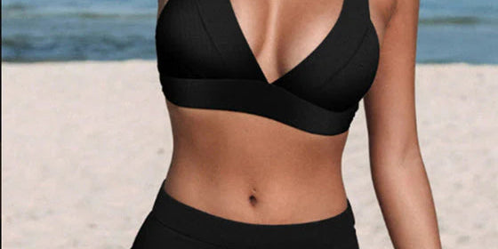 Sophie | Elegante Bikini Estivo a Vita Alta con Scollo a V 0