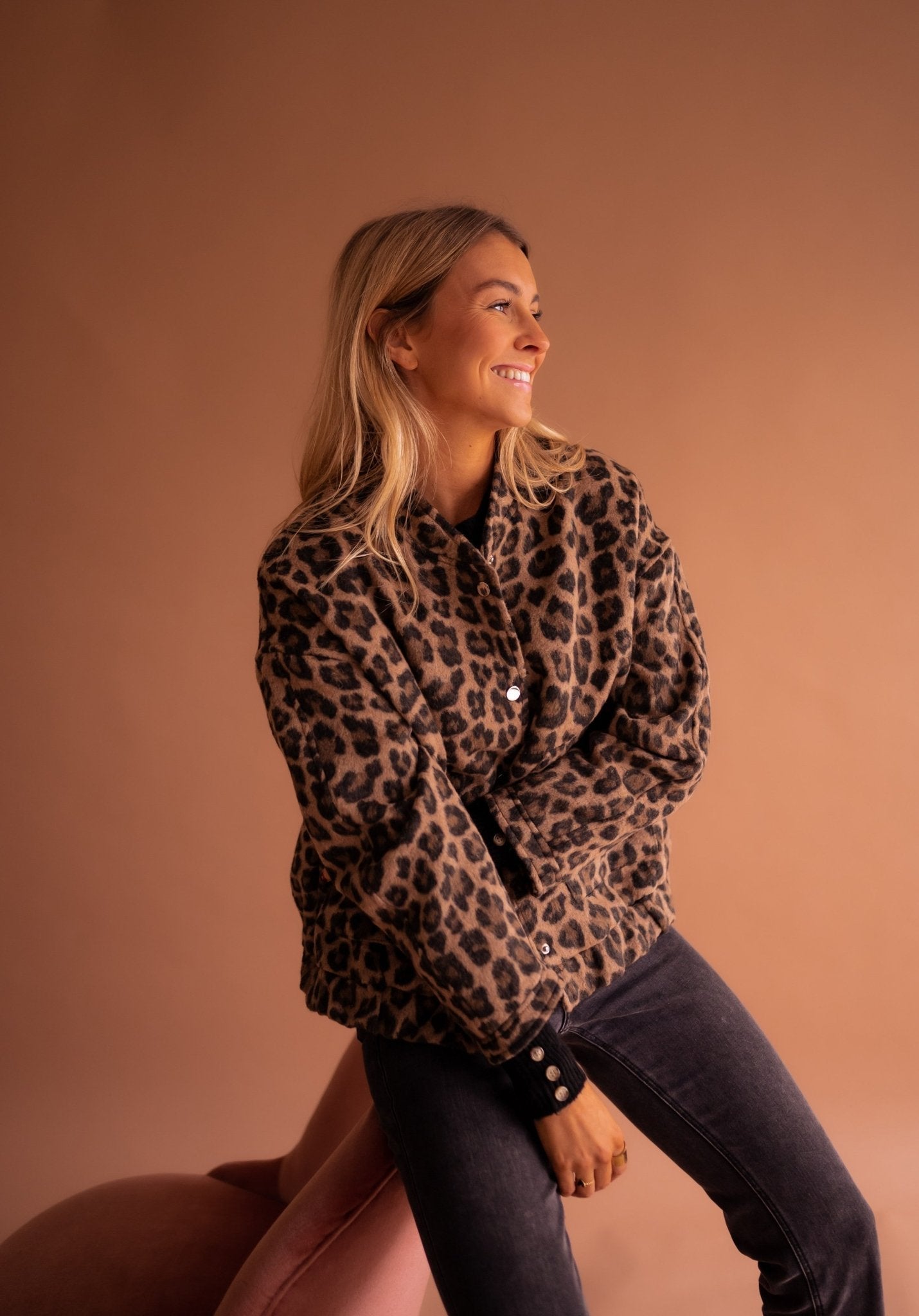 Sophie | Elegante Bomber Leopardato Da Donna 6