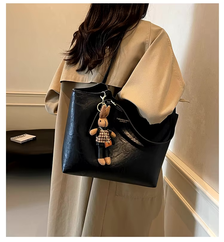 Sophie | Elegante Grande Borsa Shopping Rossa in Pelle Vegana 8