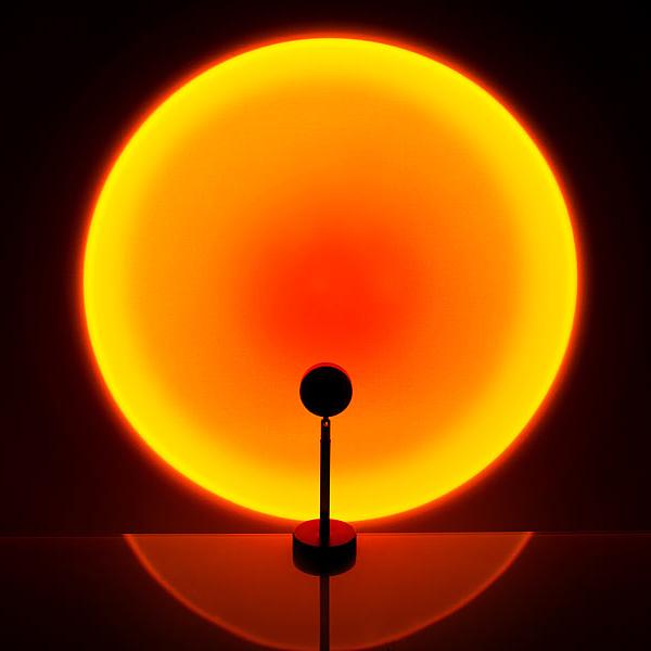 SunsetGlow | Elegante Lampada da Tavolo LED per Atmosfera Rilassante 2