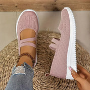 Coppia di scarpe da passeggio donna Aria, mesh e slip-on