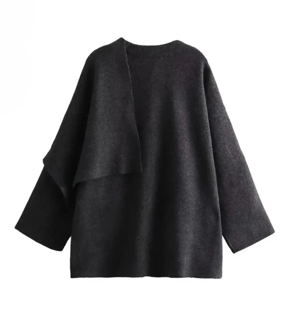 Cappotto donna in lana con collo a scialle drappeggiato, look casual chic