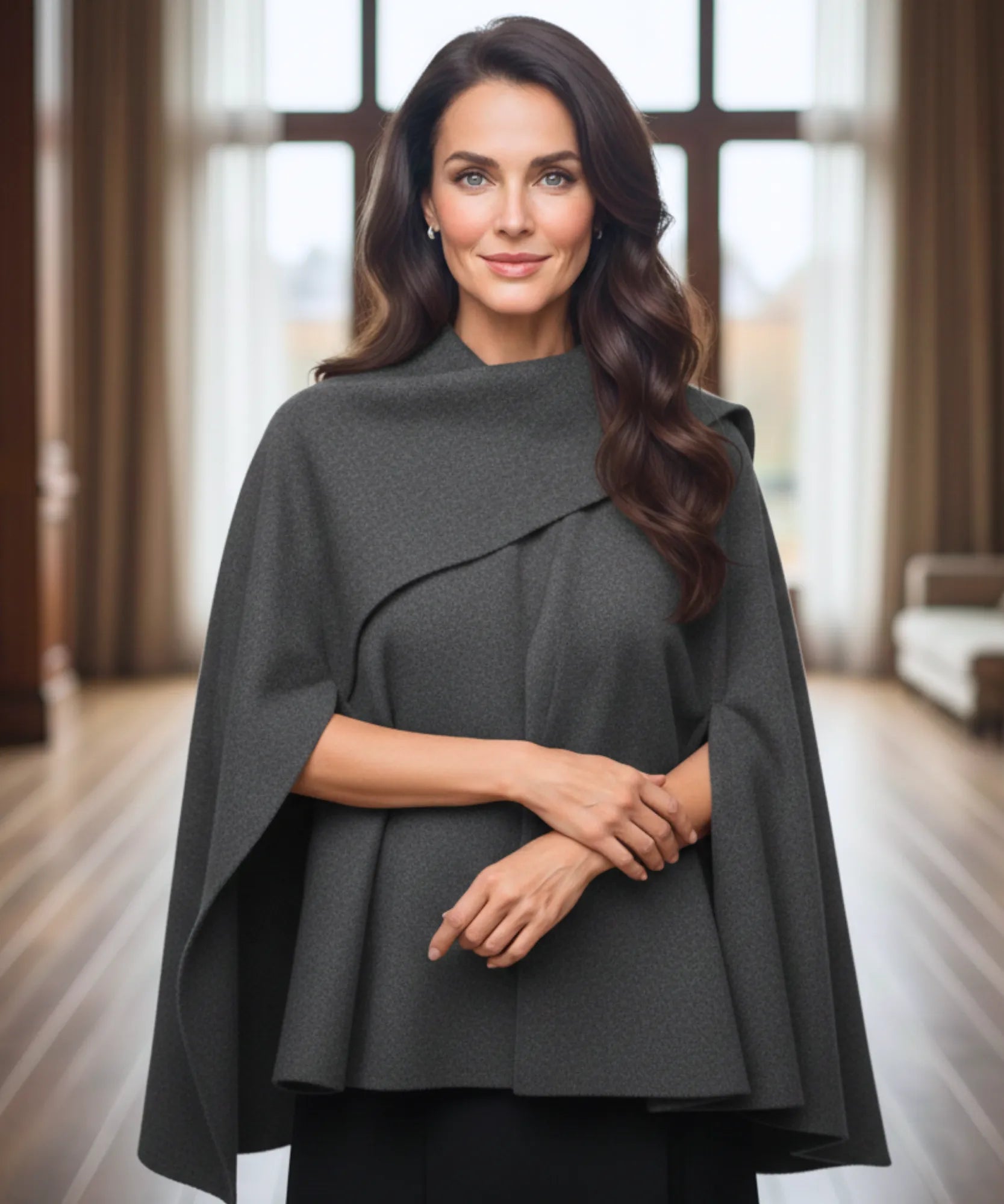 Cappotto avvolgente donna in lana color talpa, silhouette oversize
