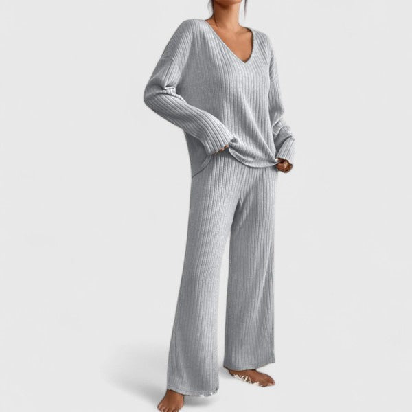 Completo loungewear grigio donna con maglione scollo a V e pantaloni wide-leg