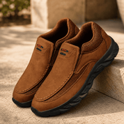 Dario scarpe slip-on da uomo con finitura liscia premium e suola robusta
