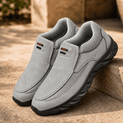 Dettaglio interno morbido delle scarpe artigianali Dario slip-on