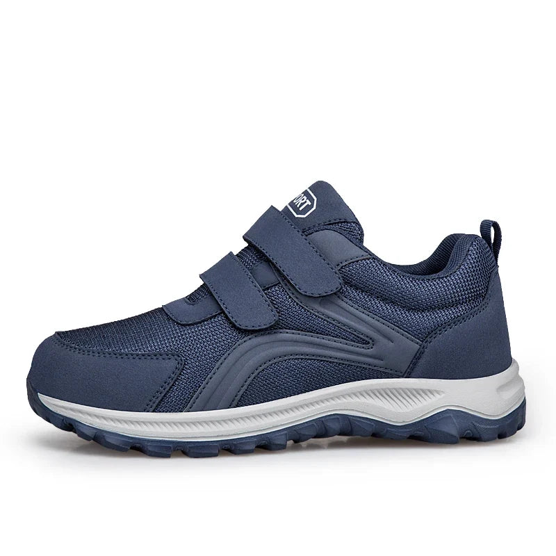 Dettaglio tomaia mesh traspirante scarpe Elvio per uso quotidiano