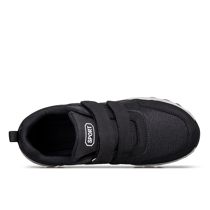 Coppia scarpe ortopediche Elvio nero e blu scuro su sfondo neutro