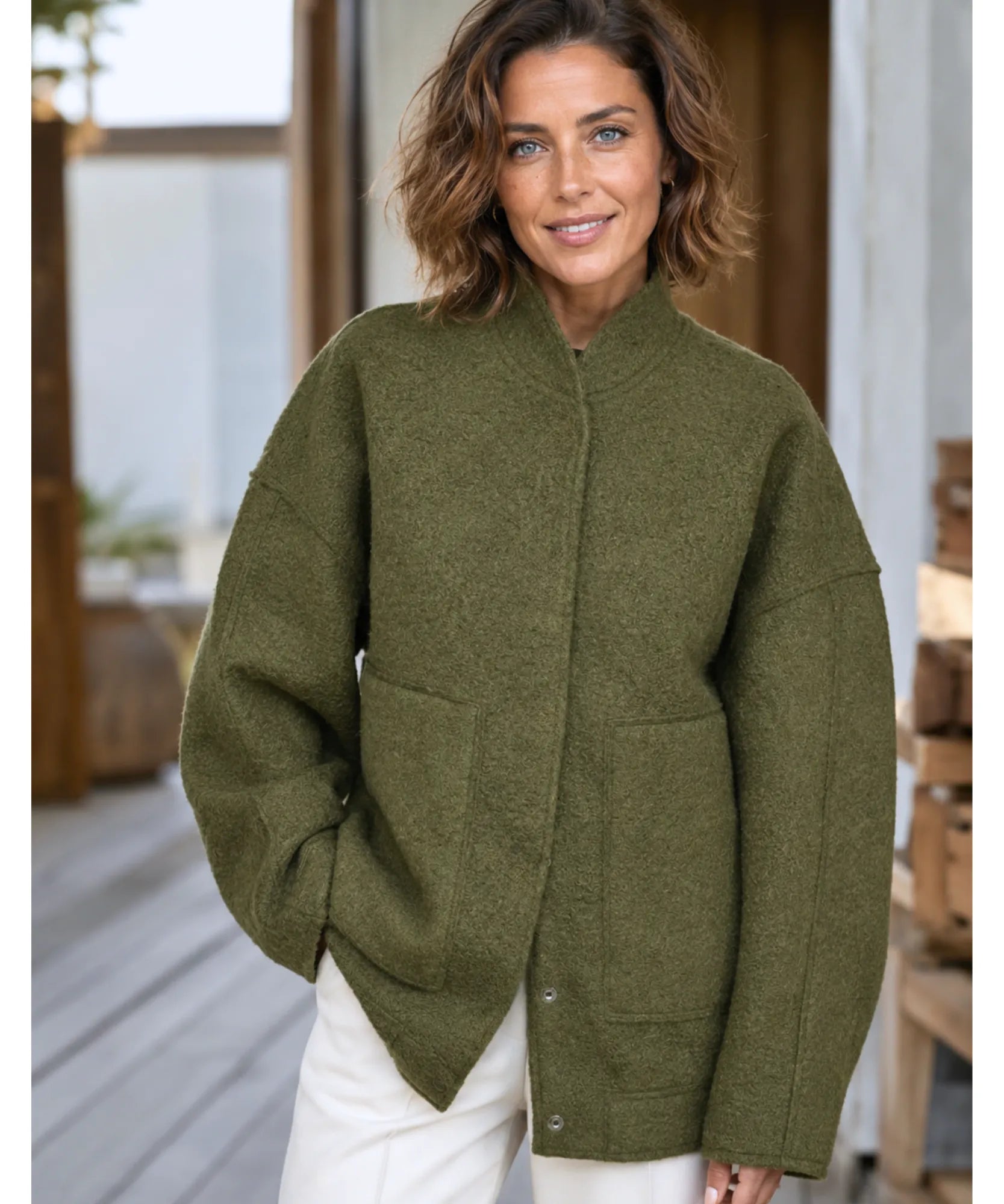 Zip frontale giacca bomber oversize bouclé color cammello