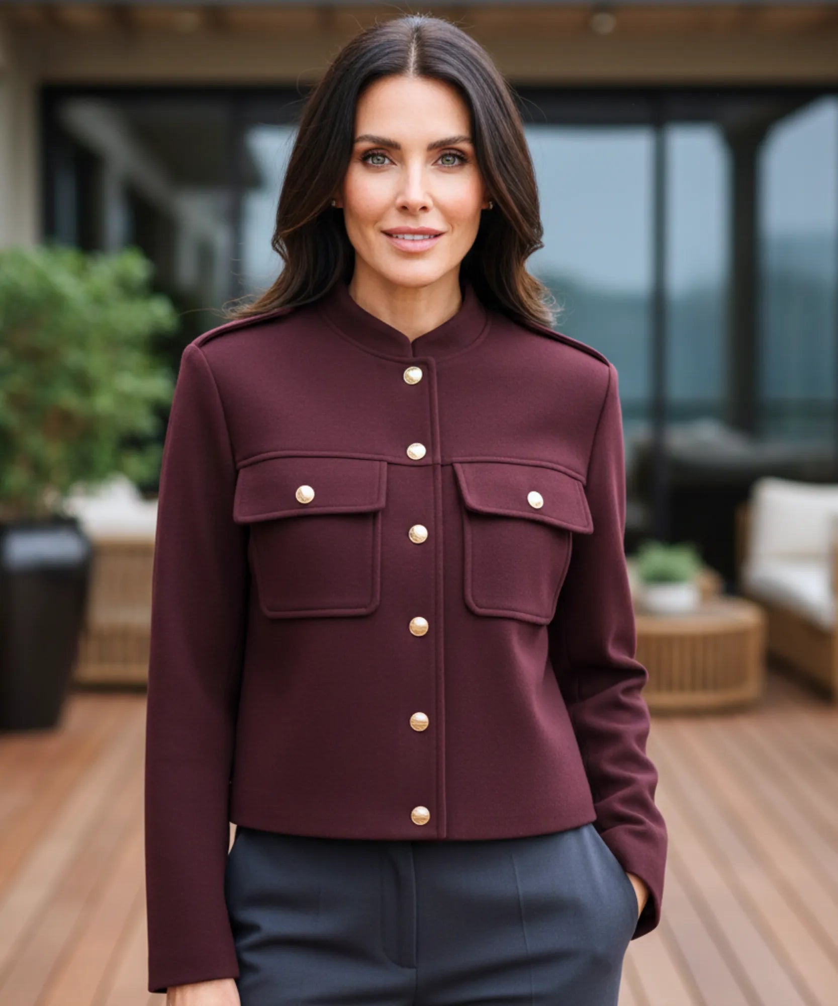 Giacca militare donna in lana con bottoni dorati color borgogna