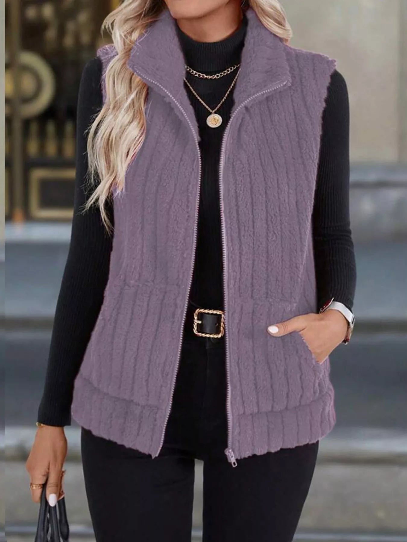 Gilet pile zip donna indossato colore rosa taglia forte