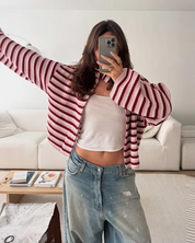 Dettaglio texture costolata maglione a collo alto donna