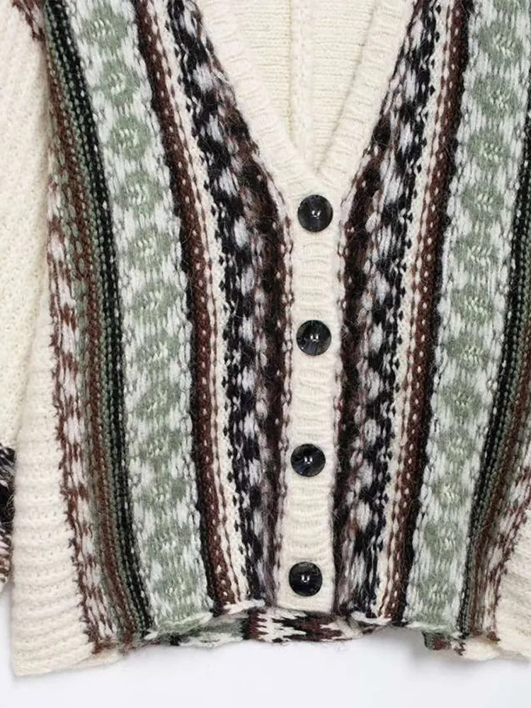 Vista posteriore del maglione oversize a trecce da donna Fiora