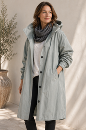 Nubia giacca impermeabile donna con cappuccio colore grigio vista frontale