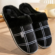 Coppia di pantofole in cotone peluche nero taglia EU 41/42