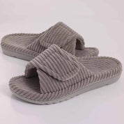 Pantofole four season donna in ecopelliccia, quattro colori disponibili