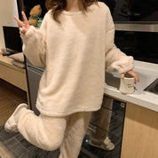 Set pigiama donna in pile fluffy con felpa e pantalone lungo