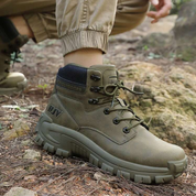 Dettaglio punta rinforzata scarpe trekking uomo Roxton durata prolungata