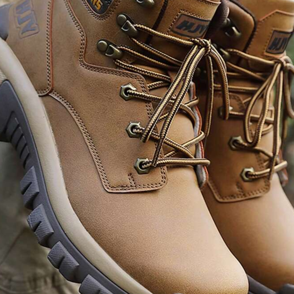 Paio di scarpe da trekking uomo Roxton vista dall'alto colore nero